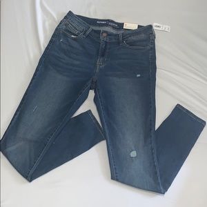 Super Skinny mid-rise Jeans